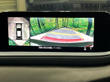 【360°ビューモニター】専用のカメラにより、上から見下ろしたような視点で360度クルマの周囲を確認することができます☆死角部分も確認しやすく、狭い場所での切り返しや駐車もスムーズに行えます。