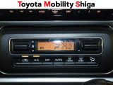 お好み温度に設定すると自動で調整してくれるオ-トエアコン装着車です。