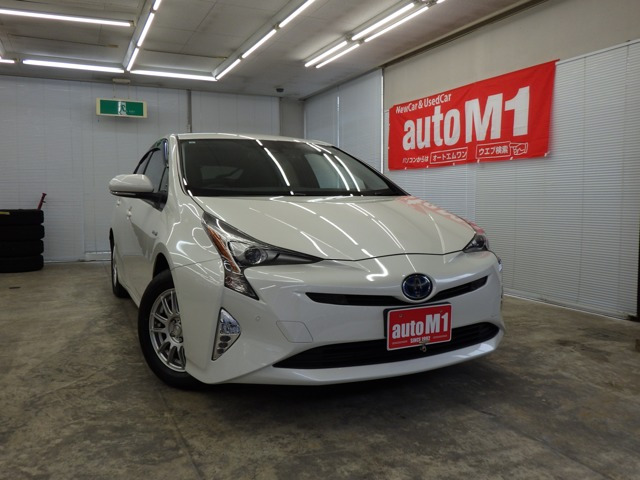 プリウス 1.8 A E-Four 4WD 