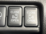 【両側パワースライドドア】スマートキーや運転席のスイッチで後席両側スライドドアの開閉が可能♪電動だから力を入れてドアを開ける必要が無く、小さなお子様でも簡単に開け閉めでき快適です♪