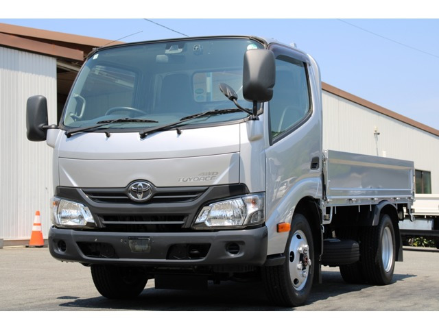 トヨエース  平ボディ-2t 4WD 全低床