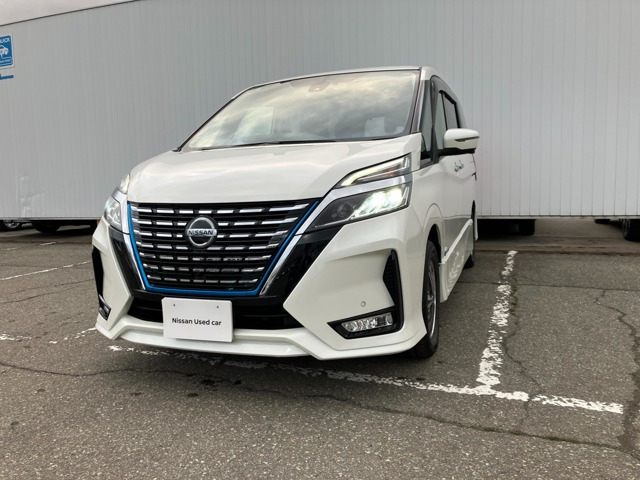 セレナ 1.2 e-POWER ハイウェイスター V 