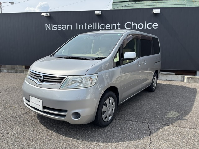 セレナ 2.0 20X アンシャンテ セカンドスライドアップシート 4WD 