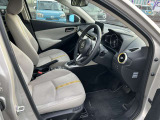 MAZDA2 1.5 15 サンリット シトラス 