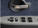 『1台』のお車に対して、こだわって仕入れを行っております。オプション装備装着車となります!