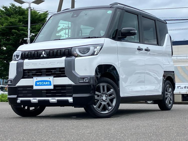 デリカミニ T プレミアム 4WD 