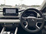 アウトランダー PHEV 2.4 P 4WD 本革シート