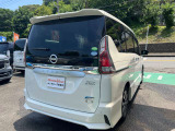 セレナ 2.0 ハイウェイスター Vセレクション 