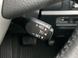 【 クルーズコントロール 】高速道路で便利なクルーズコントロールも装着済み。アクセルを離しても一定速度で走行ができる装備です。加速減速もスイッチ操作でOKです。