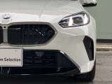 また、BMW正規認定中古車は、エマージェンシーサービスが自動付帯。24時間365日、皆様のカーライフをサポート致します。確かな安心のうえで、「駆けぬける歓び」をご堪能ください。