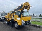 エルフ  穴掘建柱車