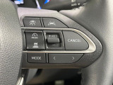 【レーダークルーズコントロール】高速道路での長距離走行が楽に!!自動で速度を保つクルーズコントロールが、衝突軽減システムと連携し、前方の車両を感知して車間を保つように速度調節してくれます!!