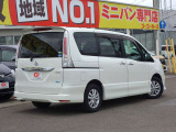 セレナ 2.0 ハイウェイスター 4WD 
