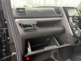 気になる車はすぐにお問い合わせください!画面右側の0066から始まる無料ダイヤルからお問い合わせ下さい!専門スタッフがお車のご質問にお答えいたします!