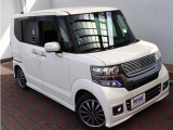 ご来店いただければ軽自動車からスポーツカー、1ボックスやセダンや輸入車などパソコンひとつで800台すべての在庫をご覧いただくことができます!
