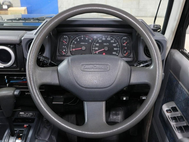 トヨタ ランドクルーザー70 4.2 ZX ディーゼル 4WD の中古車詳細