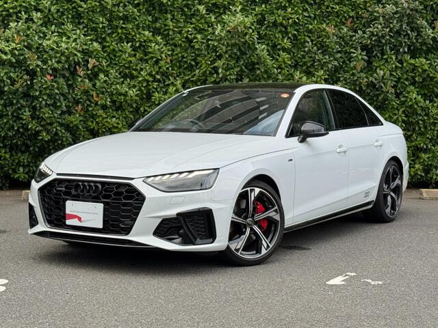 A4 Sライン コンペティション プラス 4WD 