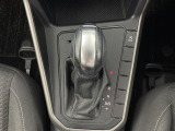 気になる車はすぐにお問い合わせください!画面右側の0066から始まる無料ダイヤルからお問い合わせ下さい!専門スタッフがお車のご質問にお答えいたします!
