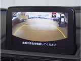 【バックカメラ】駐車が苦手な方でも安心してお乗りいただけます。リバース連動で画面が切り替わるのでとっても便利です。