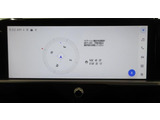 12.3インチのディスプレイオーデイオ(フルセグTV・AM/FMチューナー・Biuetooth・)+ナビが付いています。