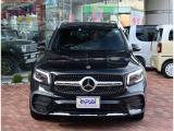 『1台』のお車に対して、3名体制で日々議論を重ね仕入れを行っております。
