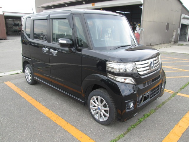 N-BOXカスタム G 4WD 