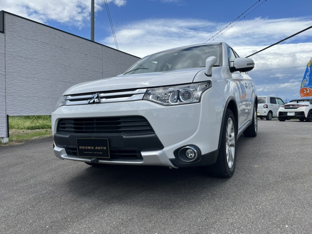 アウトランダー 2.4 24G セーフティーパッケージ 4WD 