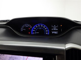 必要十分な情報でスッキリしたメーターは運転に集中できます。シンプル イズ ベスト!