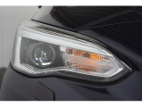 LEDヘッドライトで夜間の運転も安心です