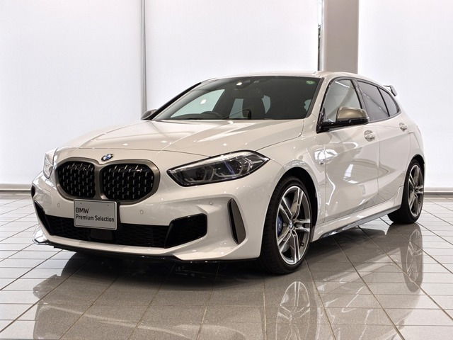 1シリーズ M135i xドライブ 4WD 