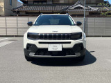 「どこにでも行ける。何でもできる。」Jeepに息づく自由の精神はその素晴らしい性能で、Jeepだから辿り着ける未知なる世界へ誘い心と身体を開放します。