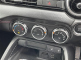 気になる車はすぐにお問い合わせください!画面右側の0066から始まる無料ダイヤルからお問い合わせ下さい!専門スタッフがお車のご質問にお答えいたします!
