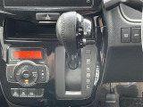 気になる車はすぐにお問い合わせください!画面右側の0066から始まる無料ダイヤルからお問い合わせ下さい!専門スタッフがお車のご質問にお答えいたします!