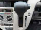 インパネシフトのCVTオートマチック車です。