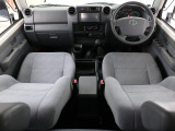 ランドクルーザー70 4.0 4WD