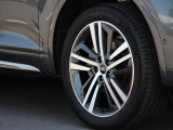 アルミホイール 5セグメントスポークデザイン コントラストグレー ポリッシュト 8Jx20 255/45R20(タイヤ&アルミホイール)