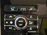 AUTOエアコンを装備しています♪室内の温度を設定するとセンサーが室温を感知して、温度、風量を自動的にコントロ-ルして快適な空間を作ってくれます!