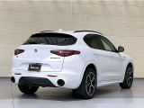 ステルヴィオ 2.0 ターボ Q4 ヴェローチェ 4WD 