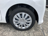 静岡ダイハツでは、約300台の豊富な在庫から、お客様にピッタリの中古車をお選びいただけます。