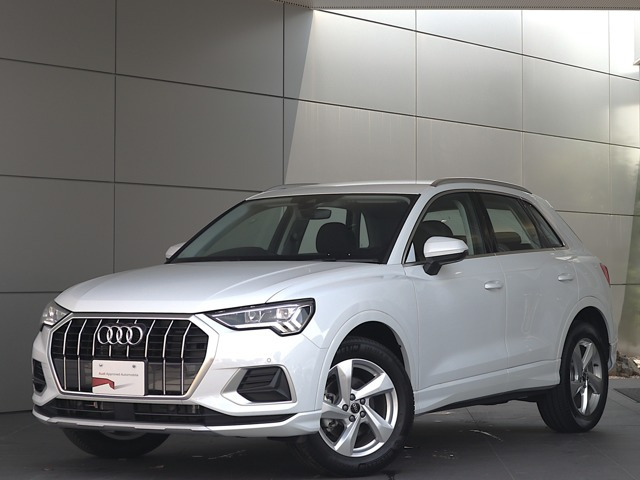 Q3 35 TFSI アドバンスド 