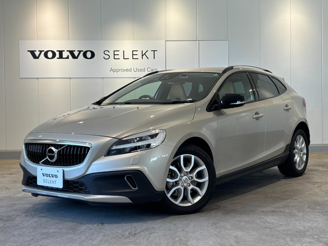 V40クロスカントリー D4 サマム ディーゼル 