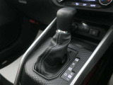 シフトレバーはゲート式で使い易くて安心!!