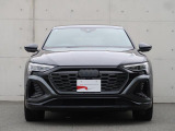Q8スポーツバック e-tron エディション Sライン 4WD 