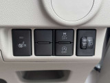 運転席付近の操作スイッチ類です!【シートヒーター】【横滑り防止装置】【アイドリングストップ】等…