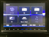 ナビゲーションはフルセグTV対応のGathers純正メモリーナビを搭載しています。Bluetoothオーディオ機能がありますので、スマートフォンなどの音楽も再生できます。