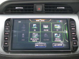 日産純正メモリーナビゲーションです♪目的地まで案内するナビゲーション機能の他にフルセグ画質で楽しめるTVやBluetooth Audio☆DVD再生など多彩な機能が満載で運転を快適にサポートしてくれます☆