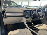 XC40 T4 