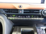 3席独立温度コントロールフルオートエアコンです。