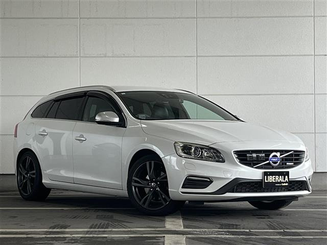 V60 ラグジュアリーエディション 本革シート 修復歴無し
