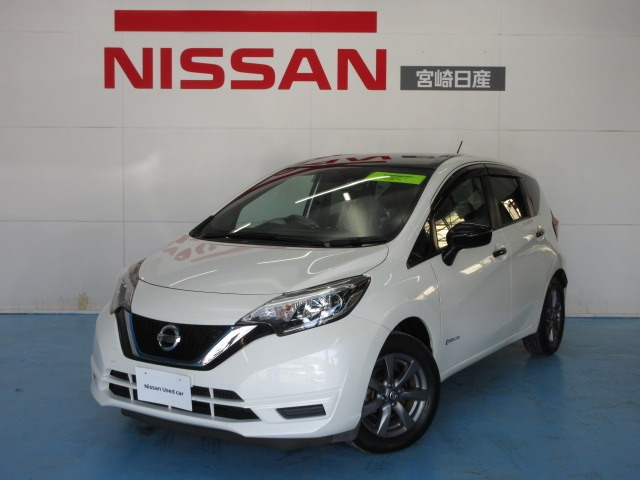 ノート 1.2 e-POWER X ブラックアロー 